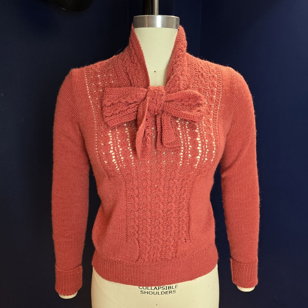 Vintage 1930s Hand-made Sweater with Bow Detail, Size S